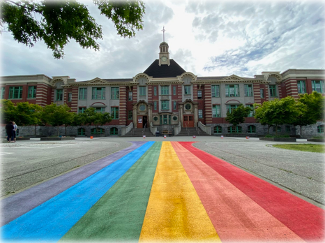 Ridgeway School with Rainbow.png